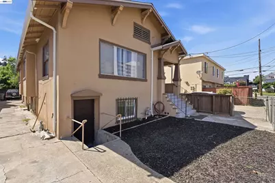 2049 Rutherford St, Oakland, CA 94601 - Photo 2