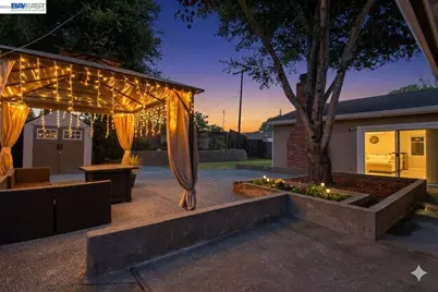 8023 Holanda Ln, Dublin, CA 94568 - Photo 18