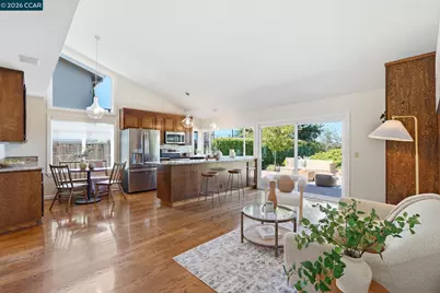 723 Navaronne Way, Concord, CA 94518 - Photo 12