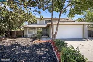 730 Stratford Ave, Dixon, CA 95620 - Photo 1