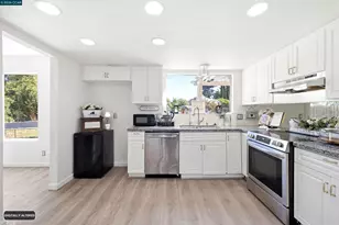 730 Stratford Ave, Dixon, CA 95620 - Photo 12