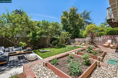 1917 Tiffin Rd, Oakland, CA 94602 - Photo 42