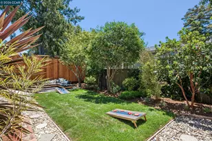 1917 Tiffin Rd, Oakland, CA 94602 - Photo 46