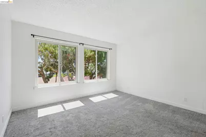 955 Shorepoint Ct #208, Alameda, CA 94501 - Photo 20
