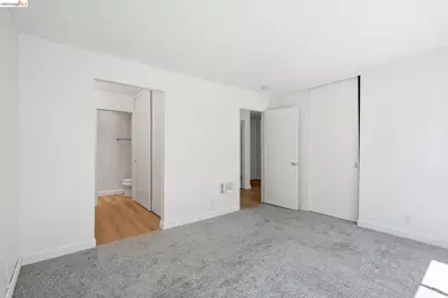 955 Shorepoint Ct #208, Alameda, CA 94501 - Photo 22