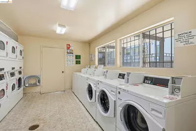 955 Shorepoint Ct #208, Alameda, CA 94501 - Photo 32