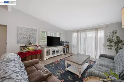 3637 Centinella Drive, North Highlands, CA 95660 - Photo 10