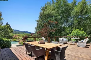 229 Manzanita Dr, Orinda, CA 94563 - Photo 22