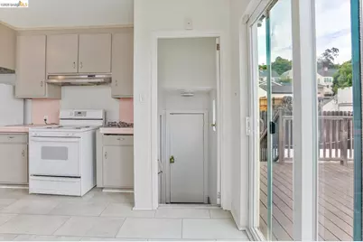 2920 76th Ave, Oakland, CA 94605 - Photo 14