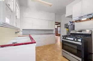 4283 Howe St, Oakland, CA 94611 - Photo 24