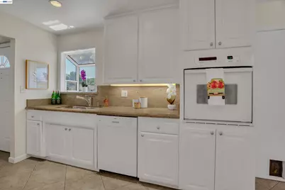 2090 Coolidge Dr, Santa Clara, CA 95051 - Photo 6