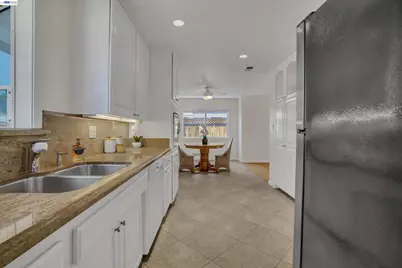 2090 Coolidge Dr, Santa Clara, CA 95051 - Photo 8