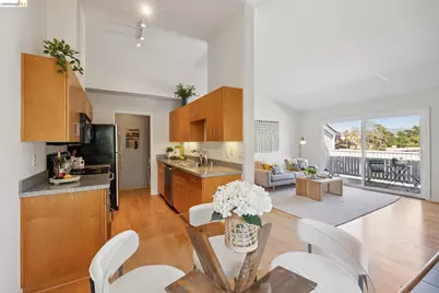 6 Schooner Ct, Richmond, CA 94804 - Photo 12