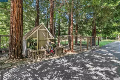39 Comistas Ct, Walnut Creek, CA 94598 - Photo 70