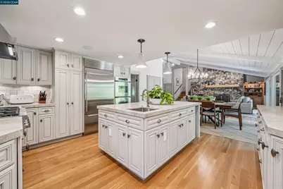 39 Comistas Ct, Walnut Creek, CA 94598 - Photo 12