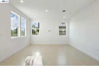 281 Central Parkway, Mountain House, CA 95391 - Photo 20