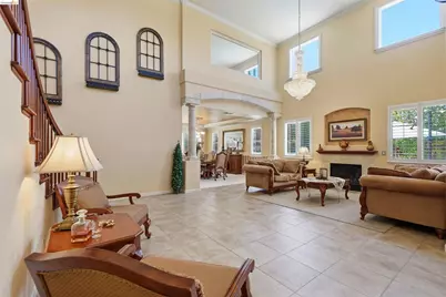 5048 Botting Ct, Antioch, CA 94531 - Photo 4