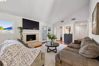 1912 Ascot Dr, Moraga, CA 94556 - Photo 4
