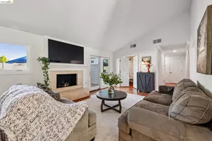 1912 Ascot Dr, Moraga, CA 94556 - Photo 4