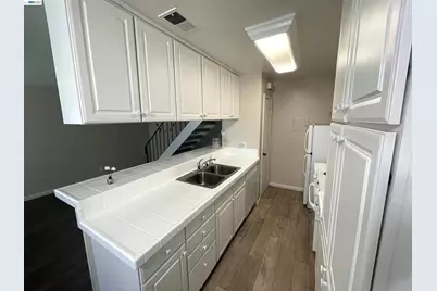 32656 Brenda Way #2, Union City, CA 94587 - Photo 6