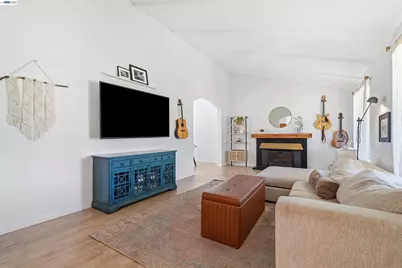 241 Garnet Drive, Livermore, CA 94550 - Photo 6