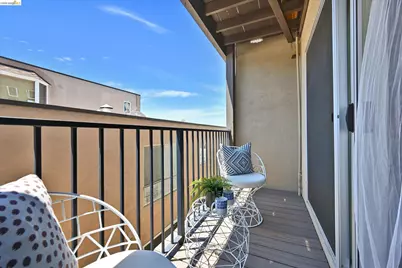 425 Orange St #202, Oakland, CA 94610 - Photo 16