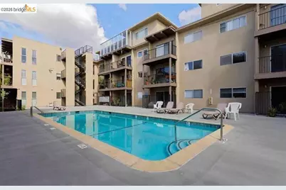 425 Orange St #202, Oakland, CA 94610 - Photo 6