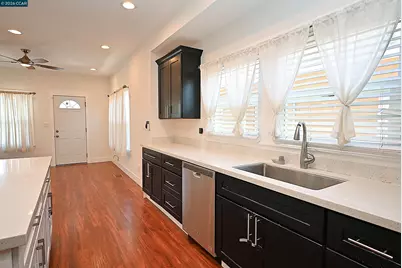 1514 88th Ave, Oakland, CA 94621 - Photo 8