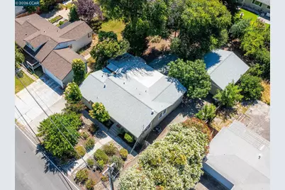 2072 Chalomar Rd, Concord, CA 94518 - Photo 2