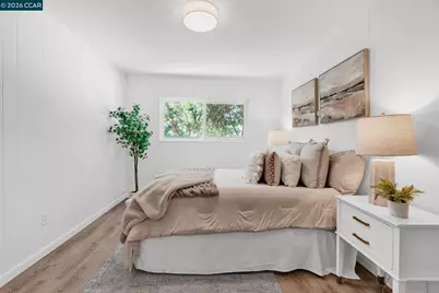 2072 Chalomar Rd, Concord, CA 94518 - Photo 14