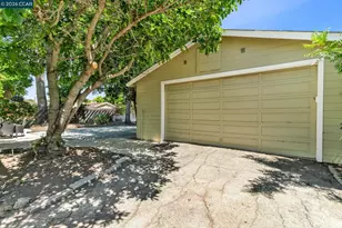 2072 Chalomar Rd, Concord, CA 94518 - Photo 34