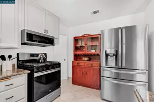 2072 Chalomar Rd, Concord, CA 94518 - Photo 12