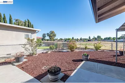 1262 Hollyhock St, Livermore, CA 94551 - Photo 30