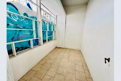 220 International Blvd, Oakland, CA 94606 - Photo 12
