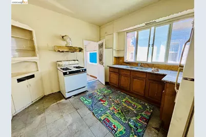220 International Blvd, Oakland, CA 94606 - Photo 28