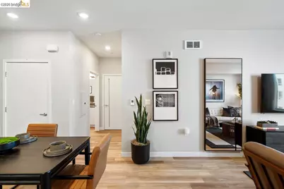 260 Brooklyn Basin Way #432, Oakland, CA 94606 - Photo 8