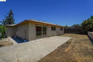 2467 Tanager Cir, Concord, CA 94520 - Photo 20
