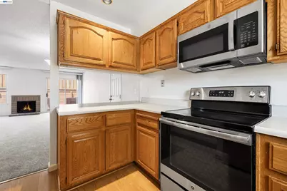 7552 Silvertree Ln #25, Dublin, CA 94568 - Photo 18