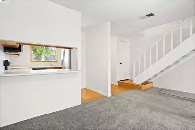 7552 Silvertree Ln #25, Dublin, CA 94568 - Photo 14