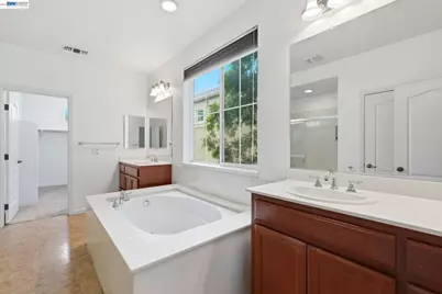 1121 Andreas Ln, Tracy, CA 95376 - Photo 14