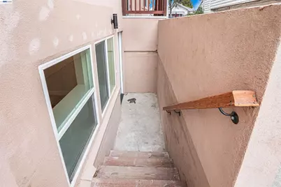 3035 Logan St, Oakland, CA 94601 - Photo 16