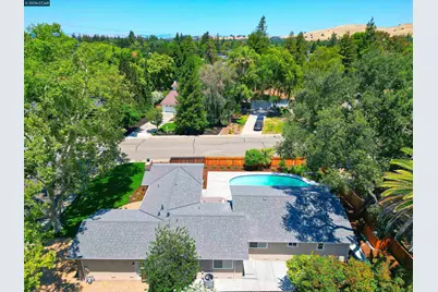 304 Boca Raton Court, Walnut Creek, CA 94598 - Photo 4