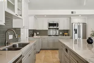 1410 Lakeshore Ave, Oakland, CA 94606 - Photo 14