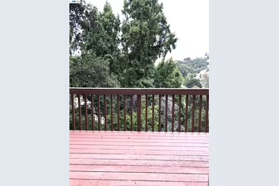 8600 Seneca, Oakland, CA 94605 - Photo 6