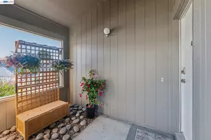 1034 Trellis Ln, Alameda, CA 94502 - Photo 36