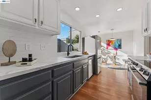 1034 Trellis Ln, Alameda, CA 94502 - Photo 12