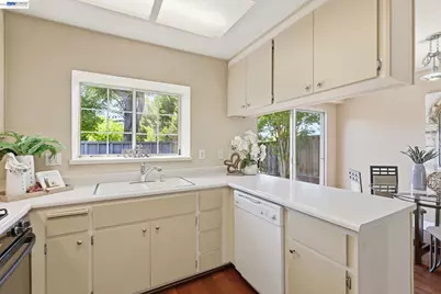 1424 Peachtree Common, Livermore, CA 94551 - Photo 6