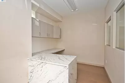 6211 A La Salle Ave, Oakland, CA 94611 - Photo 10