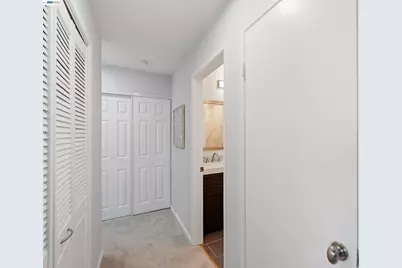 1810 Central Avenue #310, Alameda, CA 94501 - Photo 16