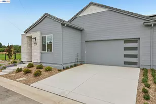 1095 Riverbend Dr, Brentwood, CA 94513 - Photo 2